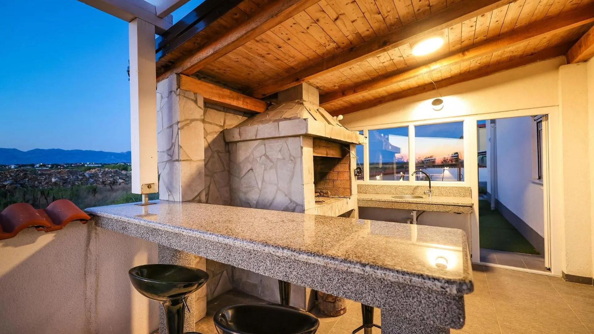 Gorgeous Home In Vrsi With Wifi Croacia