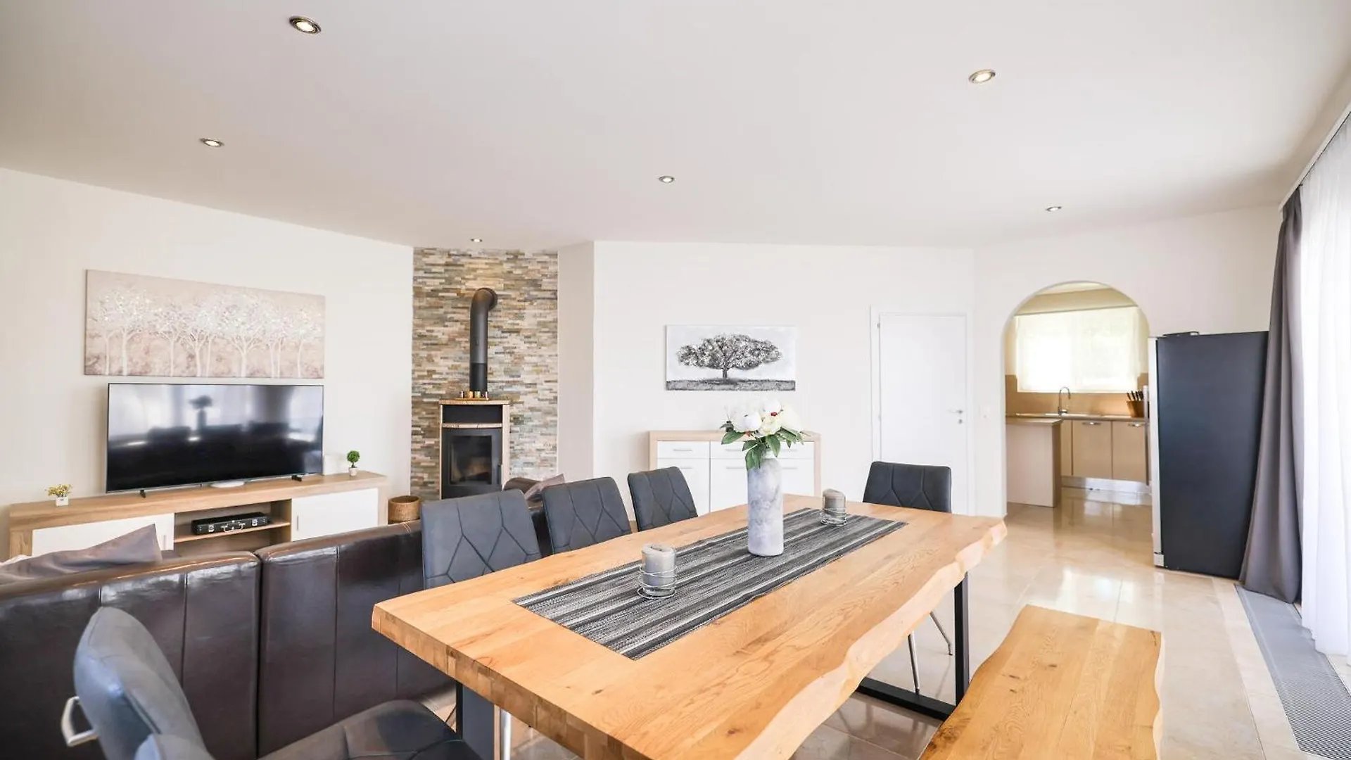 Gorgeous Home In Vrsi With Wifi